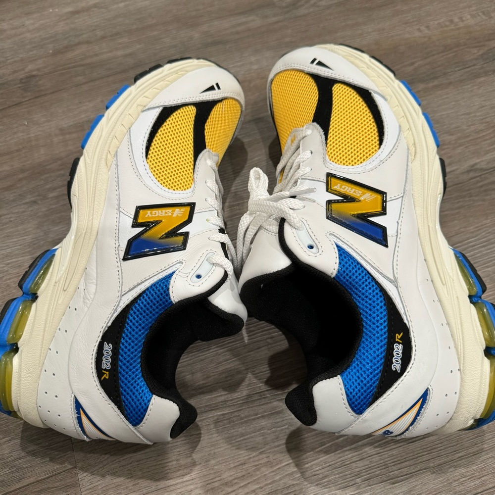 New Balance M2002R Athletic Running Sneakers - Picture 7 of 8